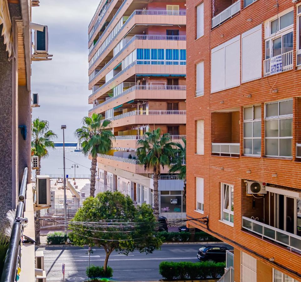 Apartament Alexandro'S Διαμέρισμα Τορεβιέχα Εξωτερικό φωτογραφία